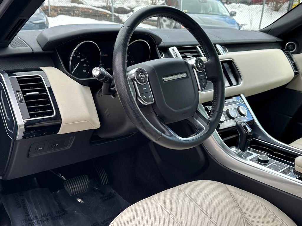 Used 2016 Land Rover Range Rover Sport HSE image 22