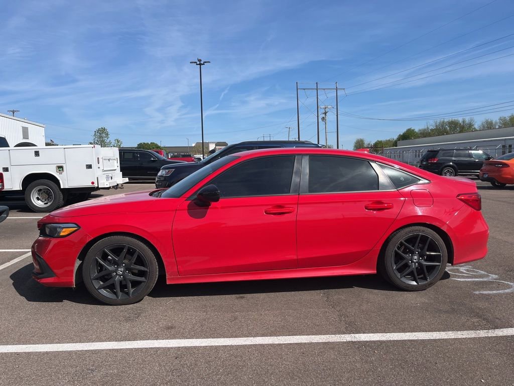 Used 2022 Honda Civic Sport image 3