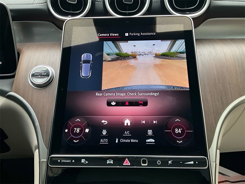 Used 2024 Mercedes-Benz GLC 300 4MATIC image 23