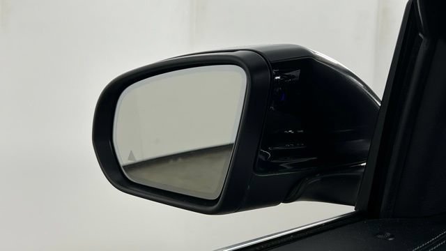 Used 2022 Mercedes-Benz GLB 250 image 36