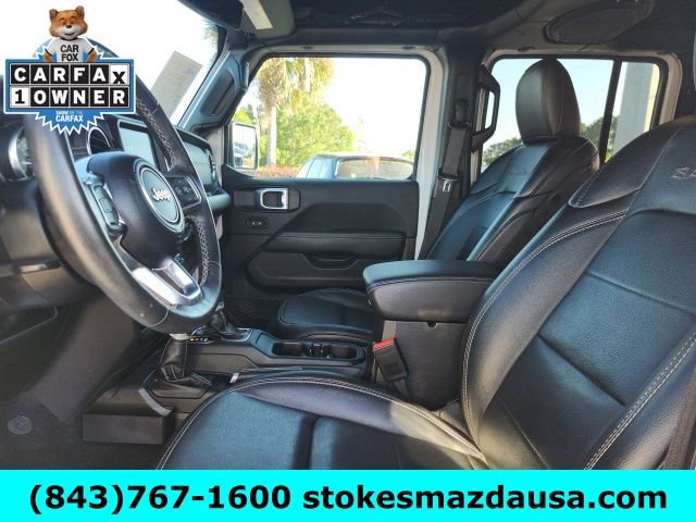 Used 2023 Jeep Wrangler Unlimited Sahara w/ Cold Weather Group image 16