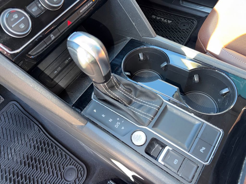 Used 2022 Volkswagen Atlas SE image 24