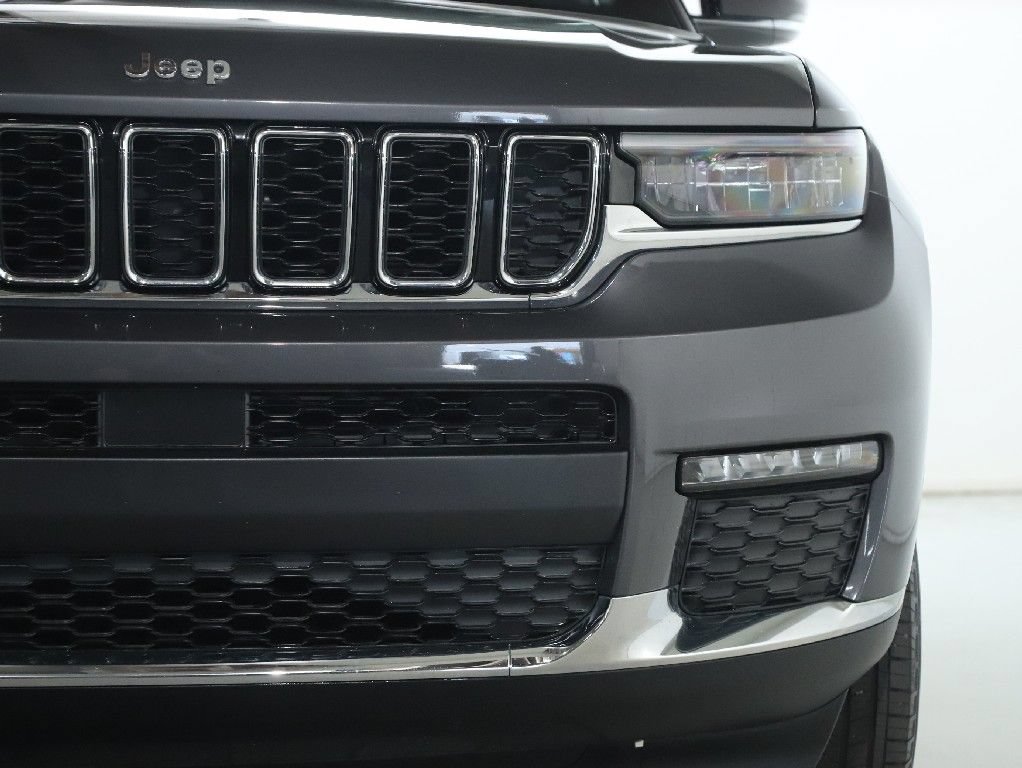 Used 2023 Jeep Grand Cherokee L Limited AWD/4WD image 8