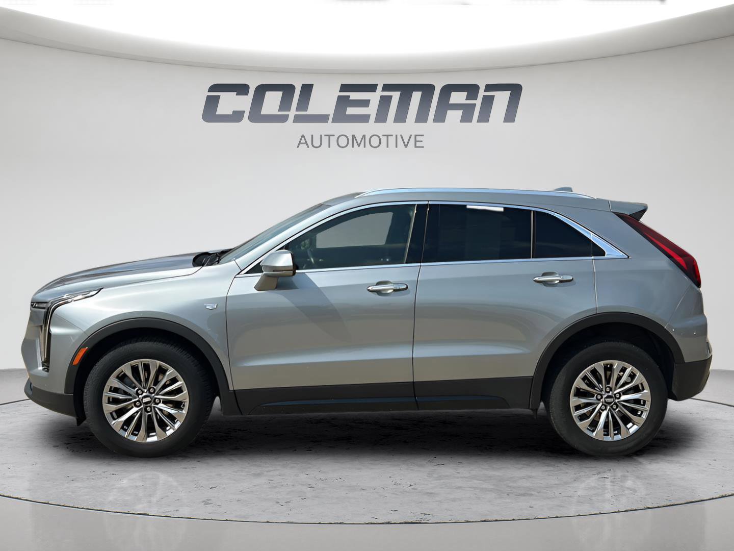 Used 2024 Cadillac XT4 Premium Luxury FWD image 8
