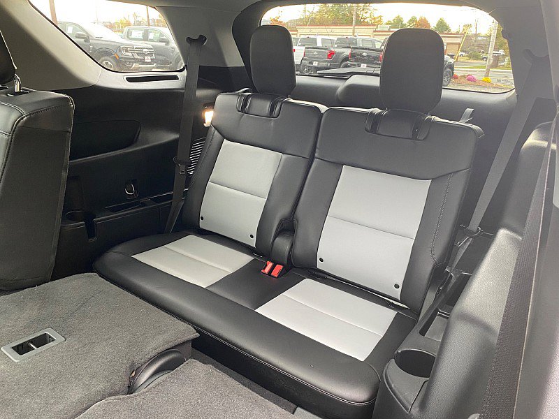 Certified 2022 Ford Explorer XLT w/ Equipment Group 202A image 41