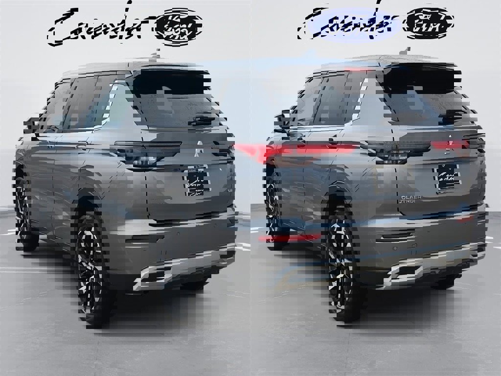 Used 2024 Mitsubishi Outlander SE image 7