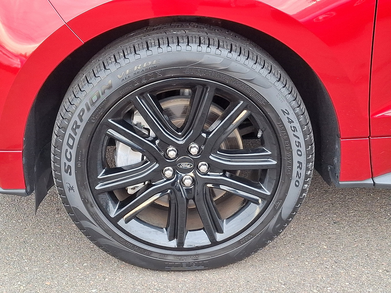 Used 2024 Ford Edge ST-Line w/ Cargo Accessory Package image 8