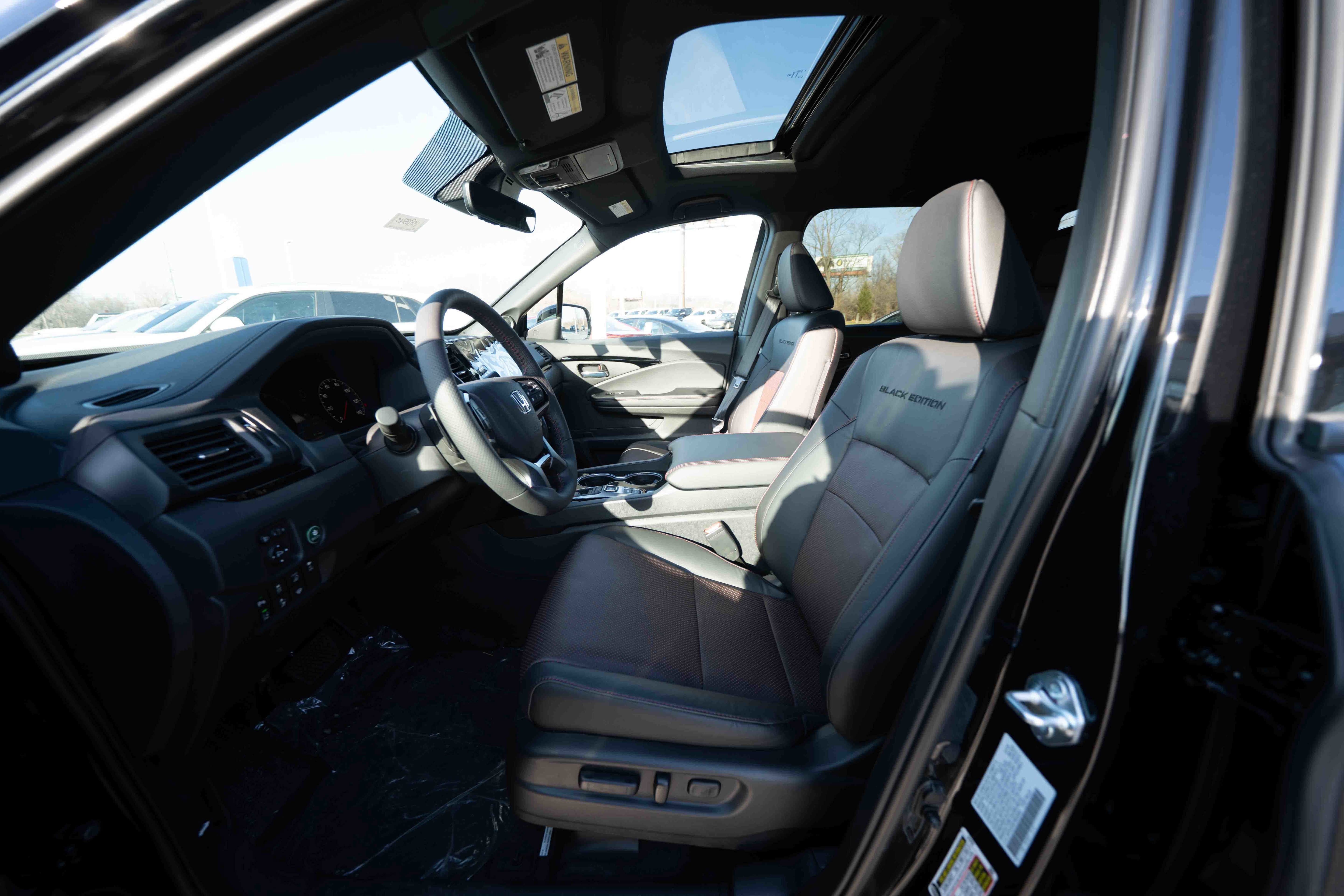 New 2026 Honda Ridgeline Black Edition image 9