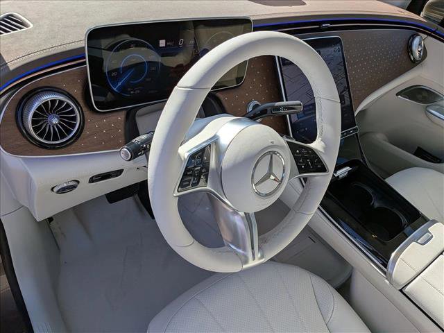 New 2026 Mercedes-Benz EQE 320 4MATIC SUV image 3