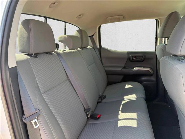 Used 2022 Toyota Tacoma SR5 RWD image 18