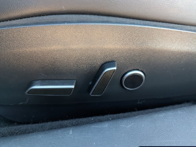 Used 2023 Tesla Model 3 Standard Range RWD image 17