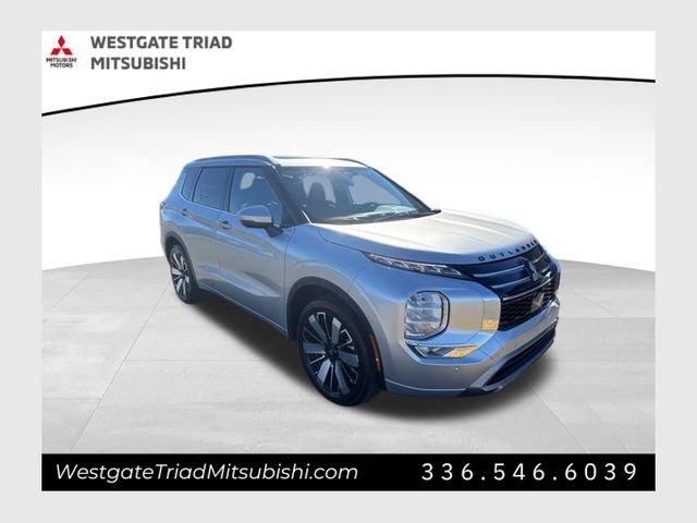 New 2026 Mitsubishi Outlander SEL FWD image 1