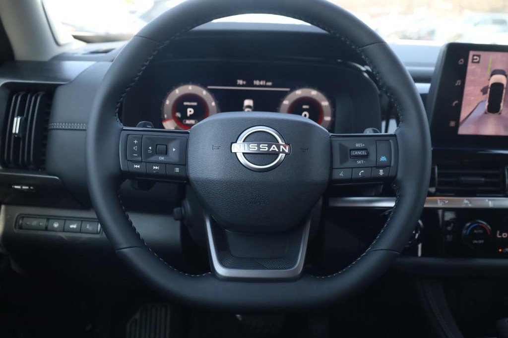 New 2026 Nissan Pathfinder Platinum image 8