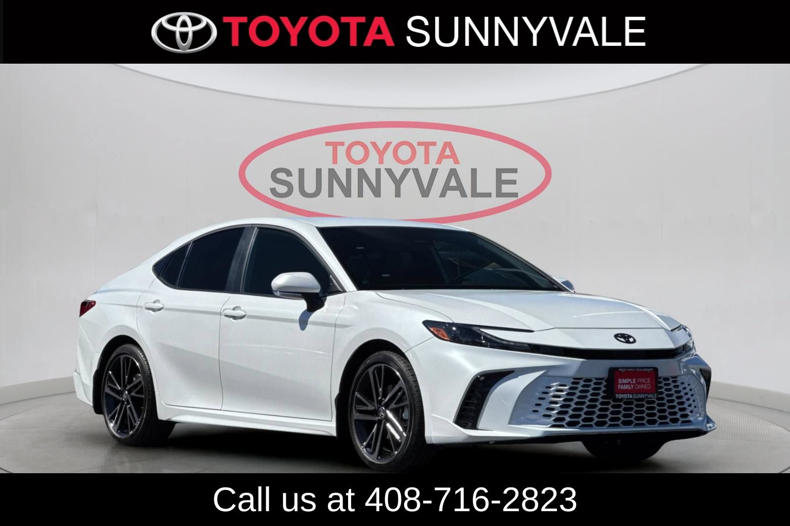 Used 2026 Toyota Camry XSE FWD image 10