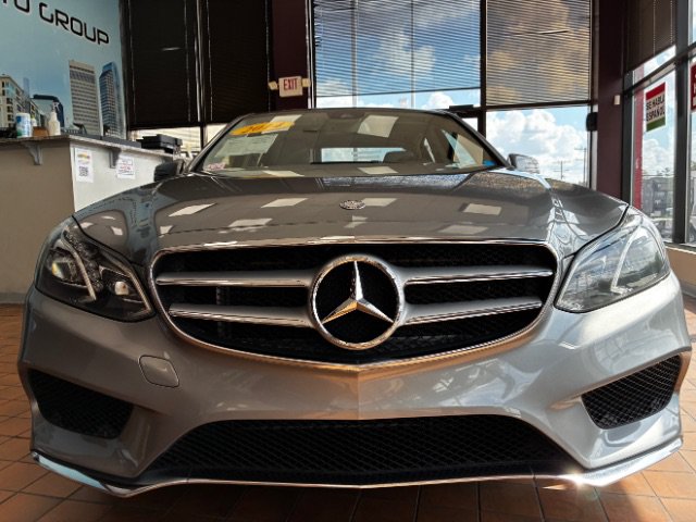 Used 2014 Mercedes-Benz E 350 Sedan w/ Premium 1 Package image 4