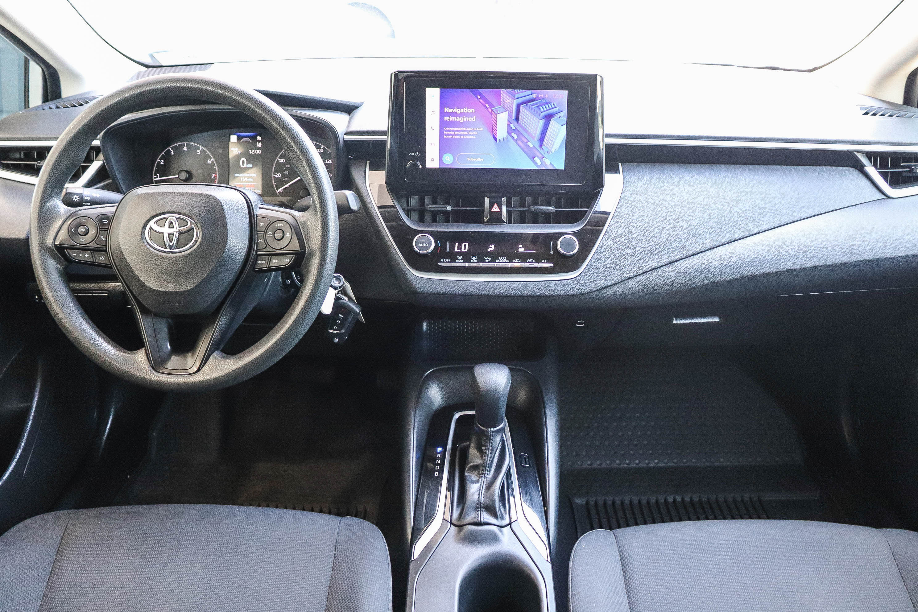 Used 2024 Toyota Corolla LE FWD image 14