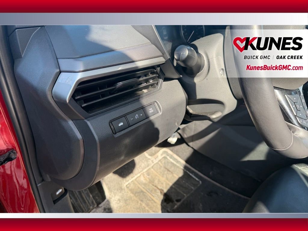 Used 2025 Nissan Altima 2.5 SR FWD image 10