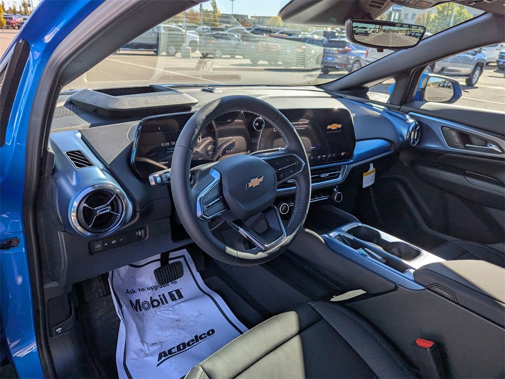 New 2026 Chevrolet Equinox EV LT image 11