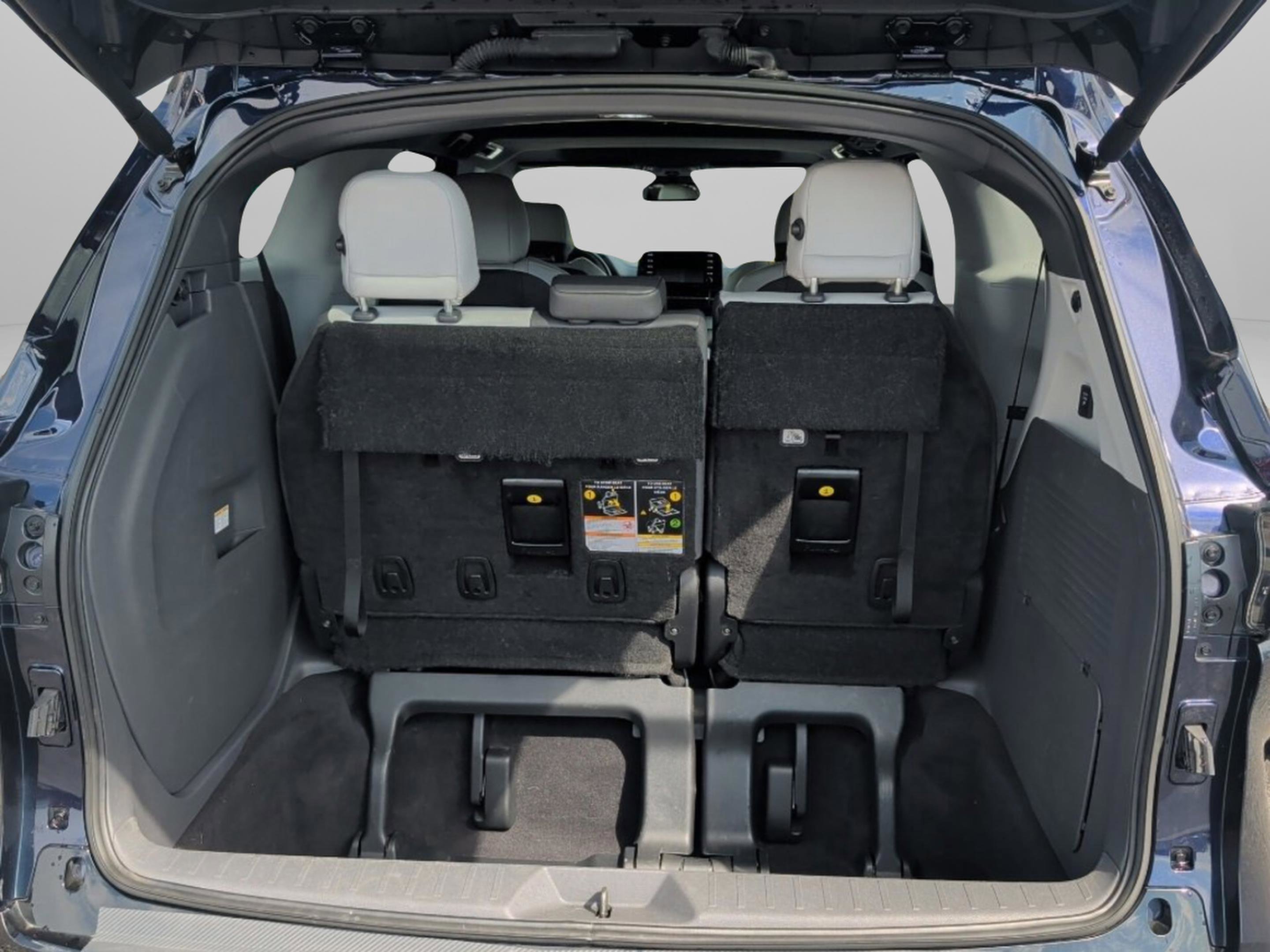 Used 2023 Toyota Sienna XSE w/ XSE Plus Package image 36