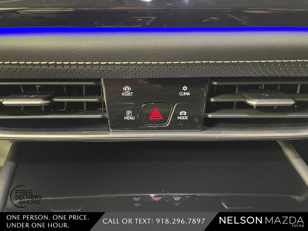 Used 2024 Volkswagen Atlas SEL Premium R-Line image 31