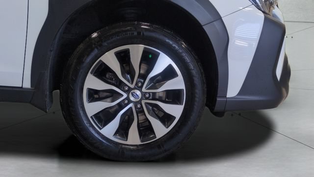 Used 2025 Subaru Outback Touring AWD/4WD image 25