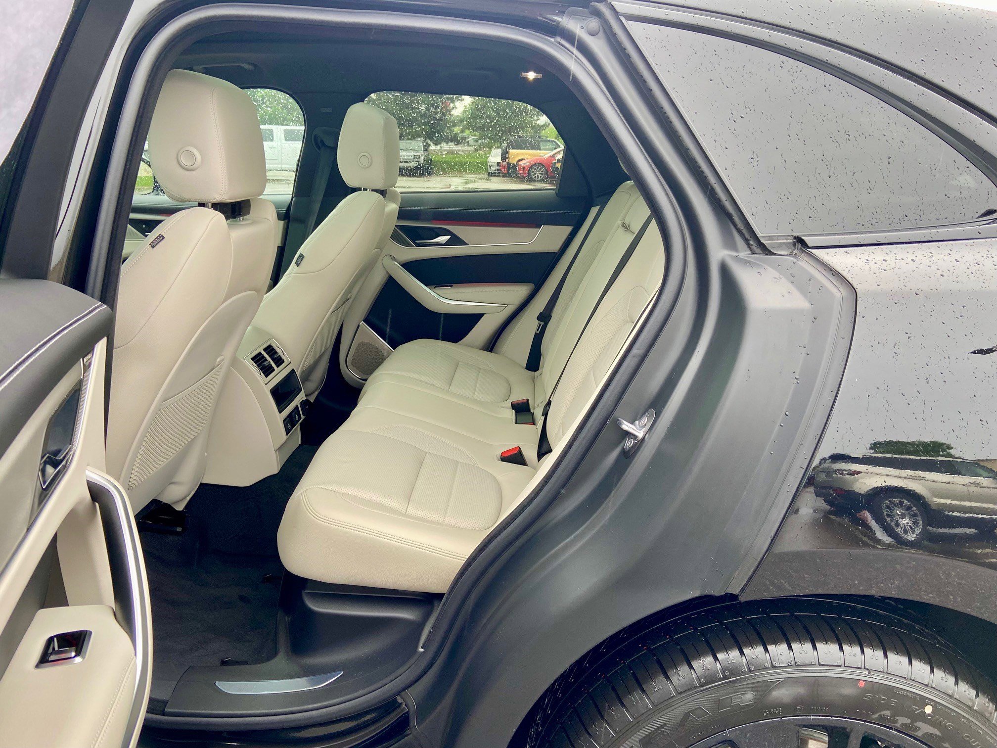 New 2026 Jaguar F-PACE R-Dynamic S image 5