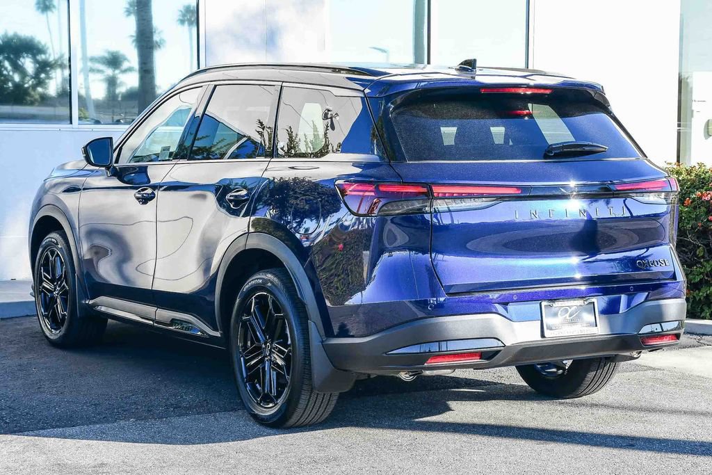 Certified 2026 INFINITI QX60 Sport w/ Dark Cargo Package AWD/4WD image 4