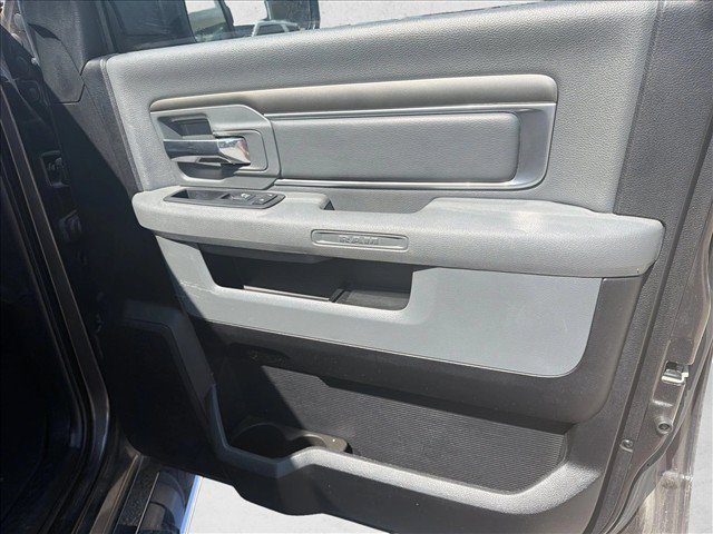Used 2016 RAM 1500 Lone Star RWD image 23