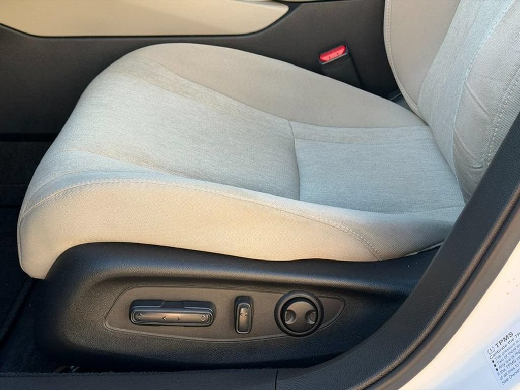Certified 2025 Honda Accord SE image 18