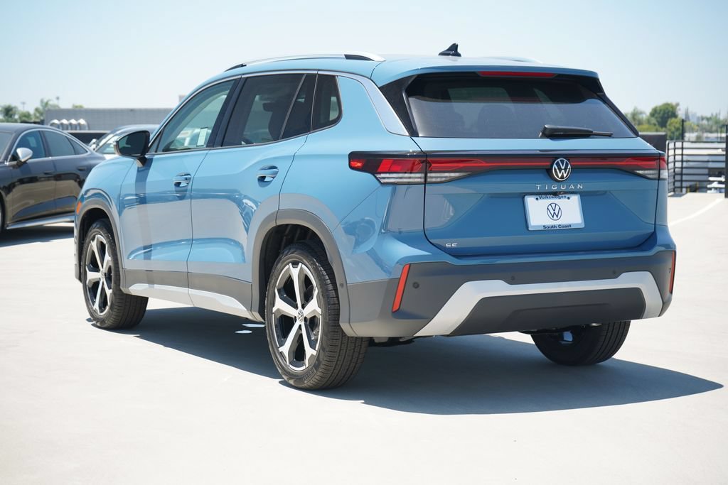 New 2026 Volkswagen Tiguan SE FWD image 3
