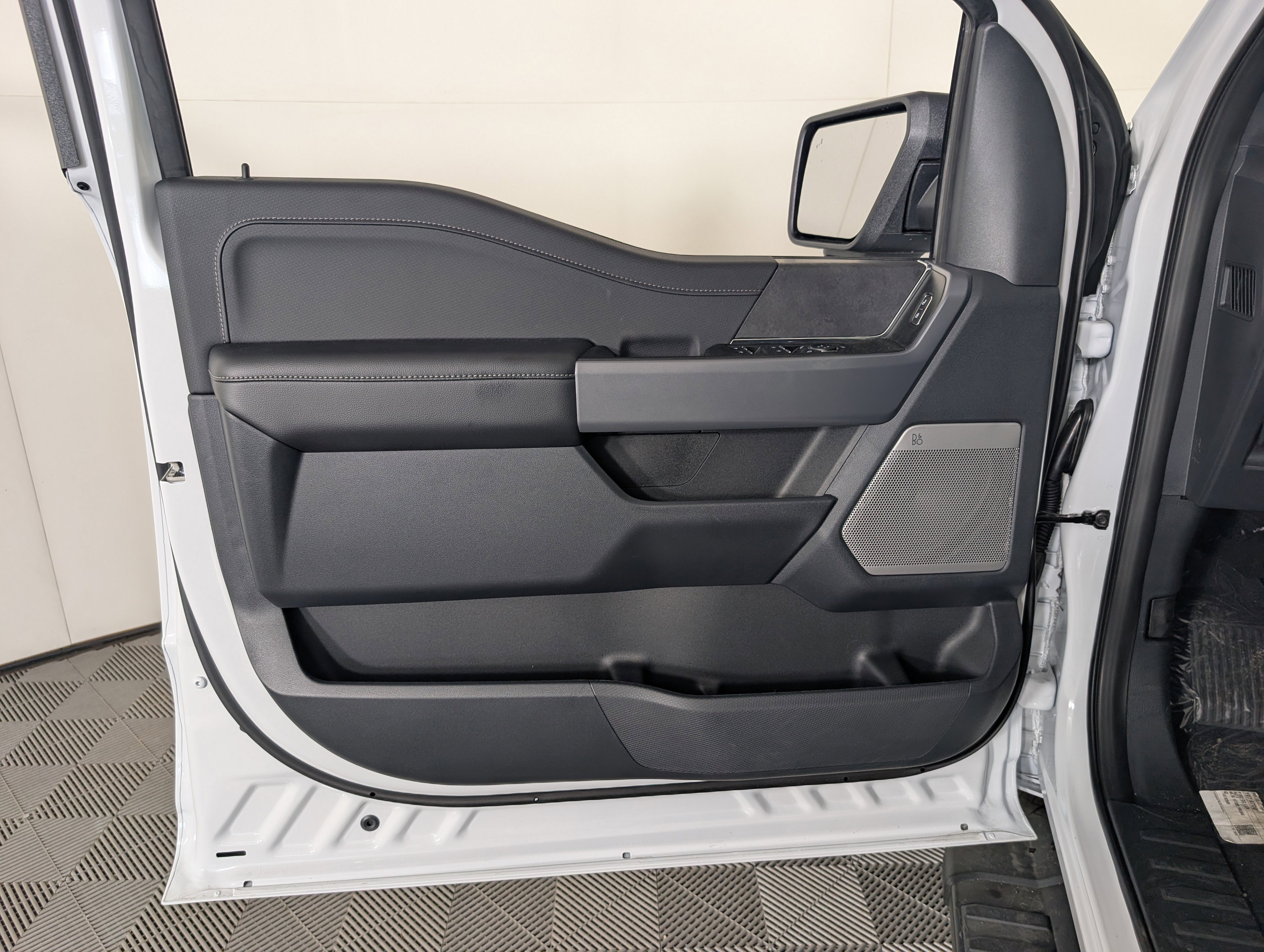 New 2025 Ford F150 XLT w/ Equipment Group 303A High image 12