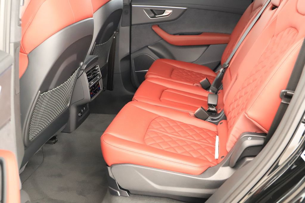 New 2026 Audi SQ7 Prestige image 28