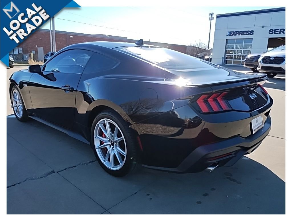 Used 2024 Ford Mustang GT Premium image 9