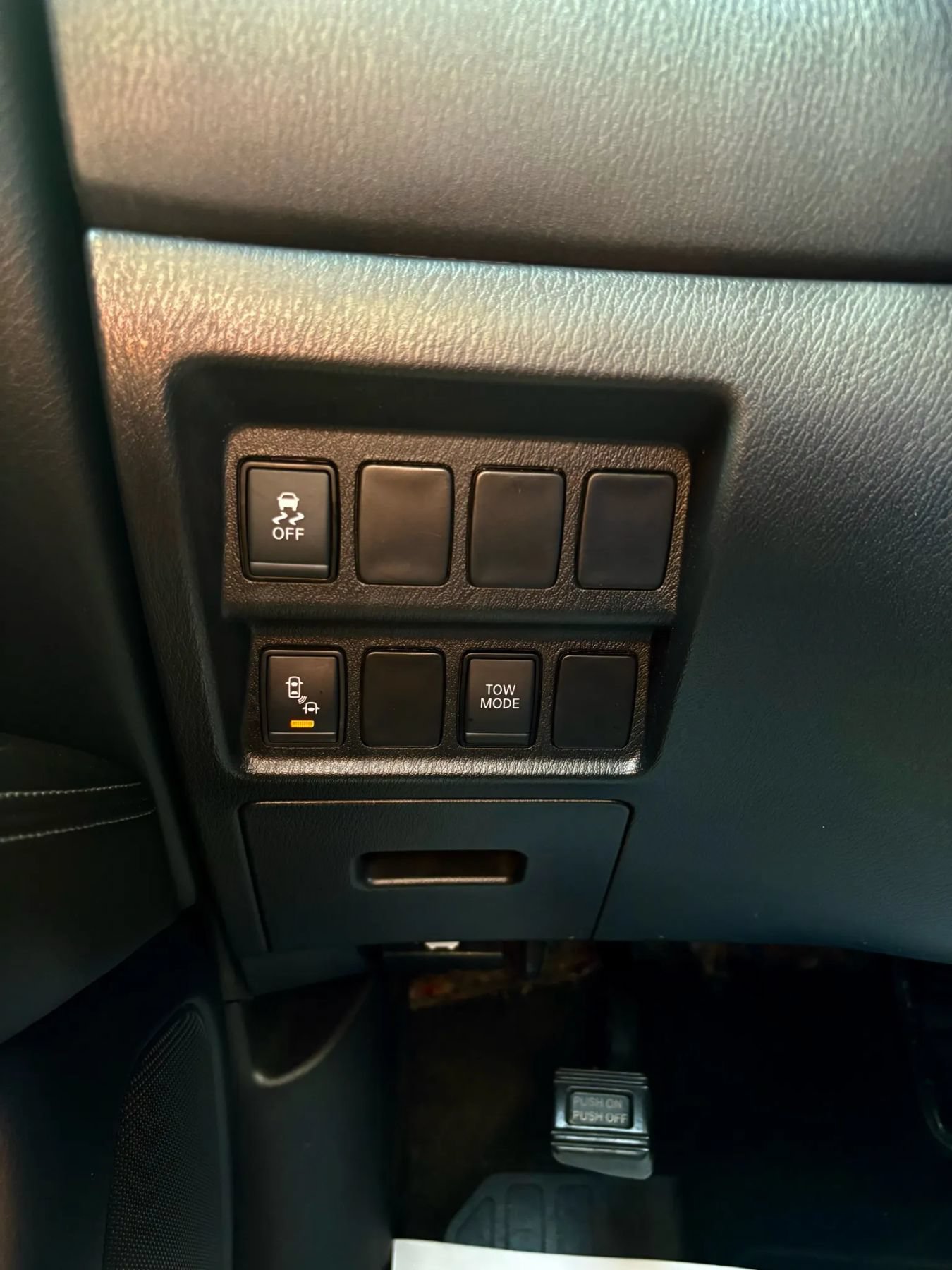 Used 2019 Nissan Pathfinder SV AWD/4WD image 38