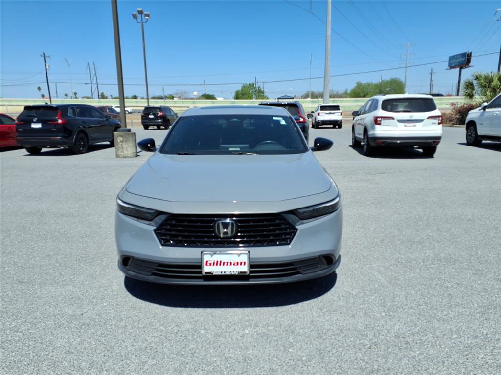 Used 2023 Honda Accord Sport image 3