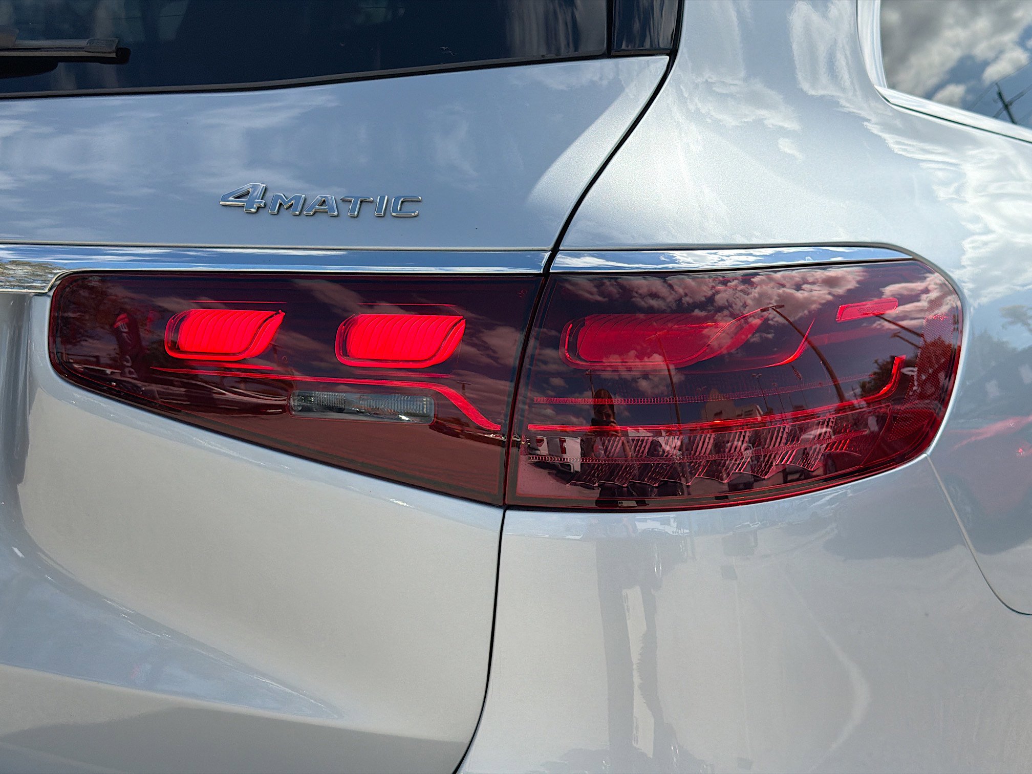 Used 2024 Mercedes-Benz GLS 450 4MATIC image 10