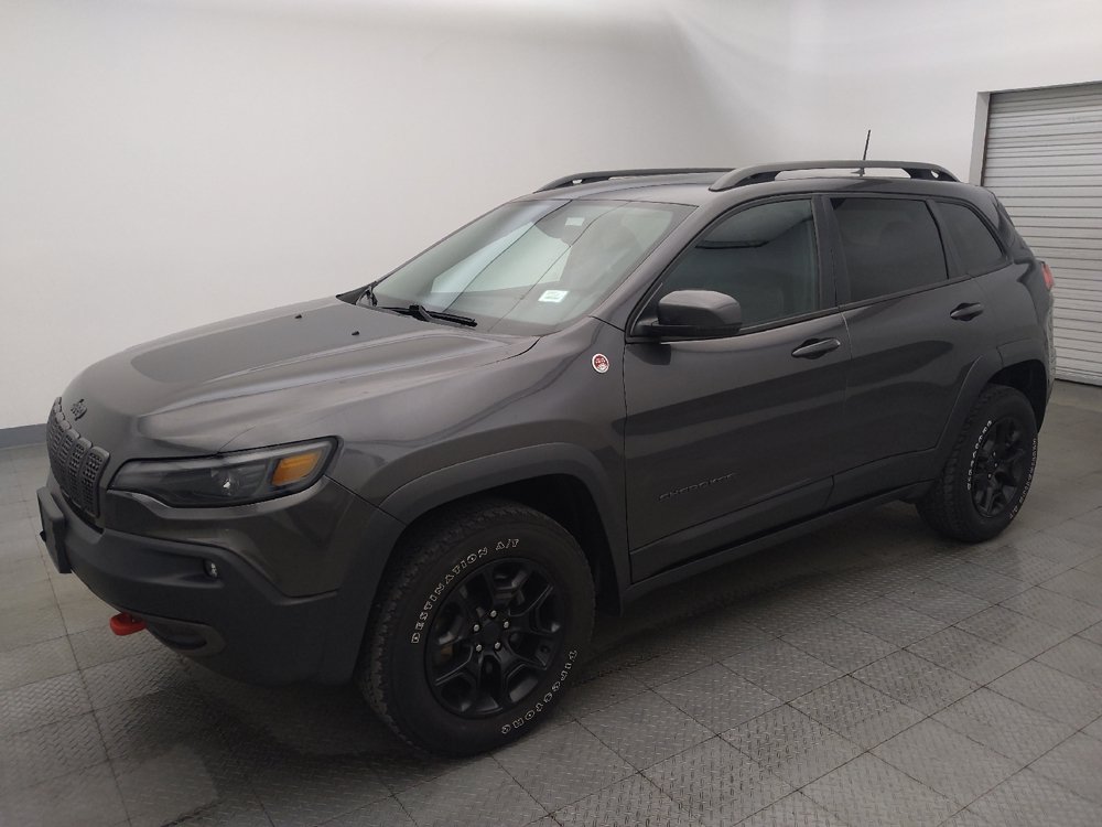 Used 2019 Jeep Cherokee Trailhawk w/ Cold Weather Group AWD/4WD image 2
