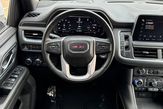 Used 2024 GMC Yukon XL SLT RWD image 16