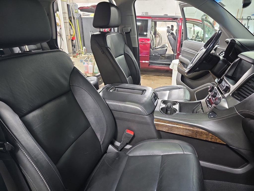 Used 2019 Chevrolet Tahoe LT image 10