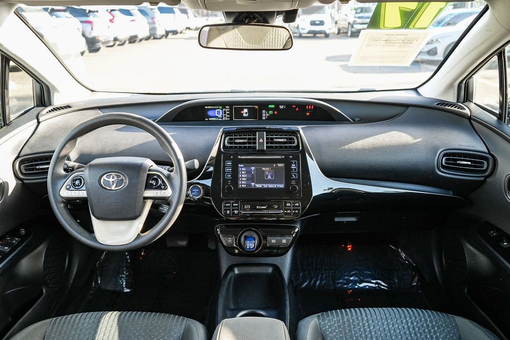Used 2017 Toyota Prius Two w/ Carpet Mat Package FWD image 11
