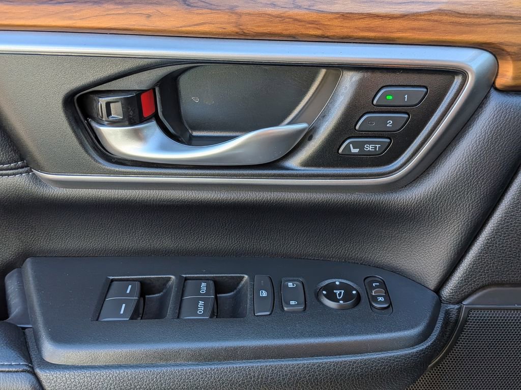 Used 2018 Honda CR-V Touring image 26