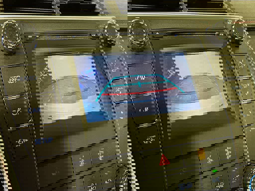 Used 2017 Toyota Camry SE image 26