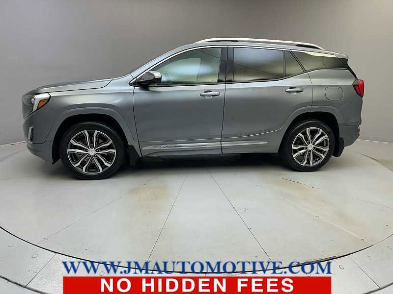Used 2020 GMC Terrain Denali image 2