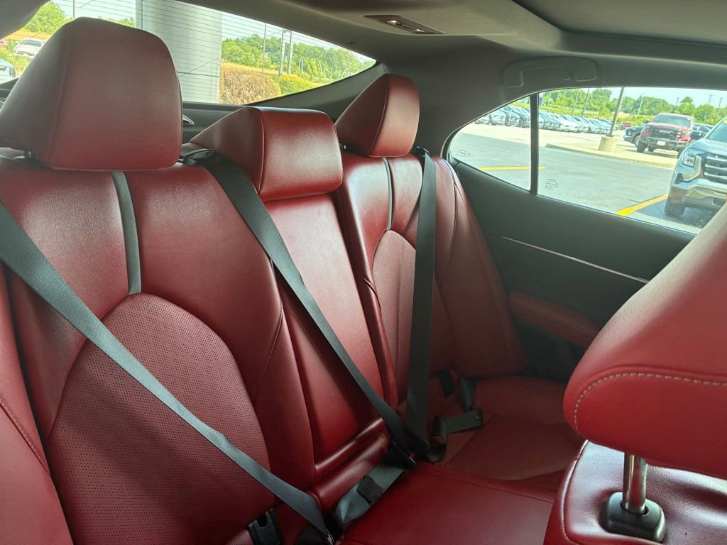 Used 2020 Toyota Camry XSE FWD image 12