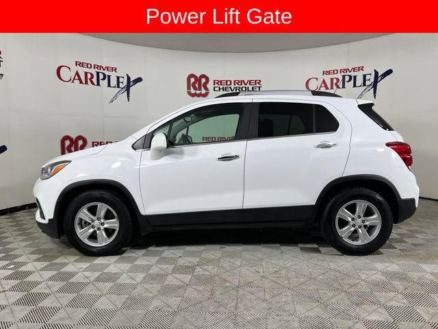 Used 2018 Chevrolet Trax LT w/ LT Convenience Package FWD image 4