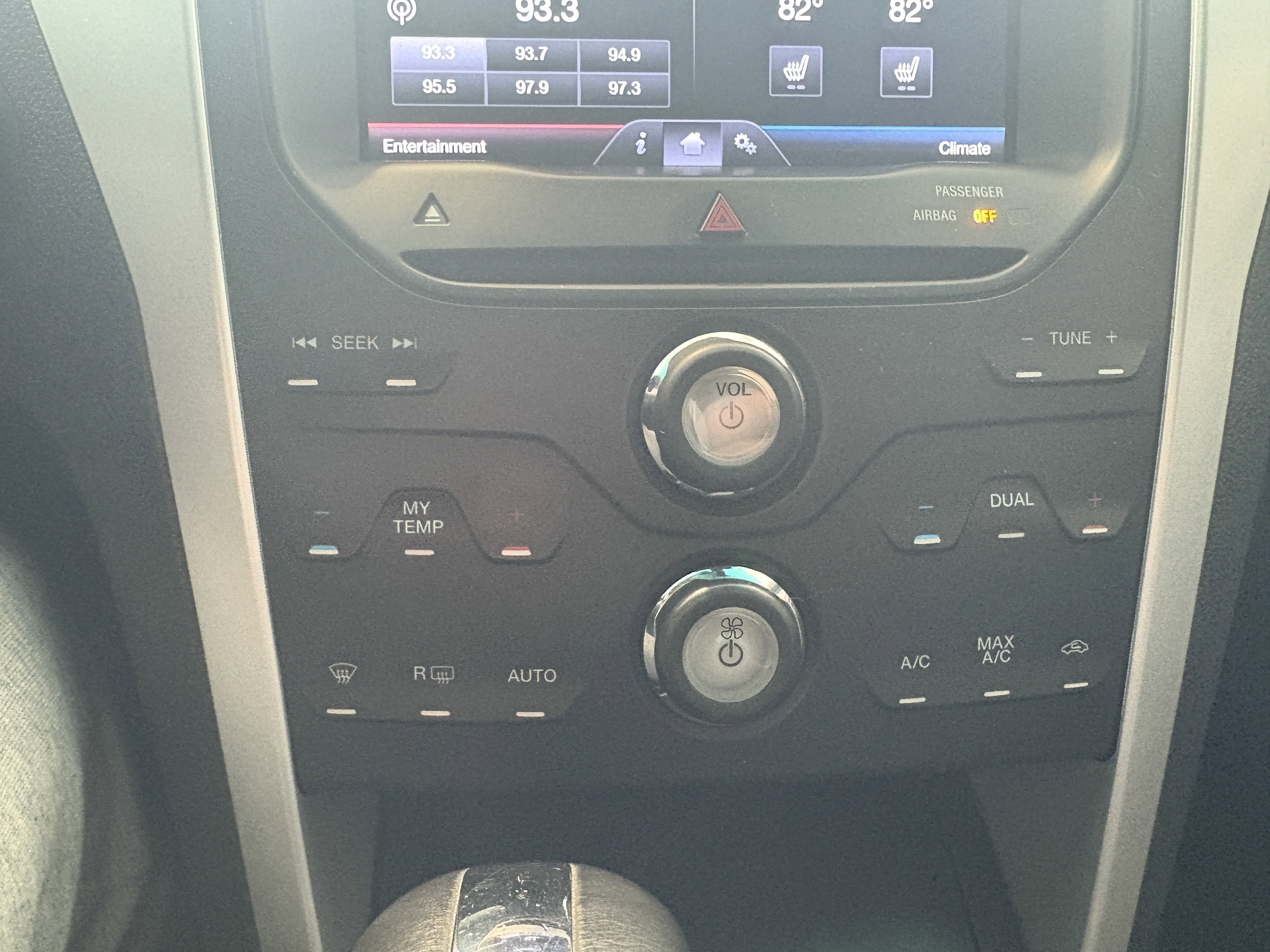 Used 2013 Ford Explorer XLT image 13