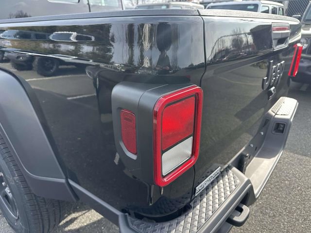 New 2026 Jeep Gladiator Sport AWD/4WD image 8