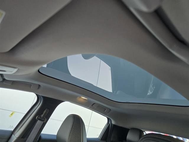 New 2026 Nissan Leaf Platinum+ image 5