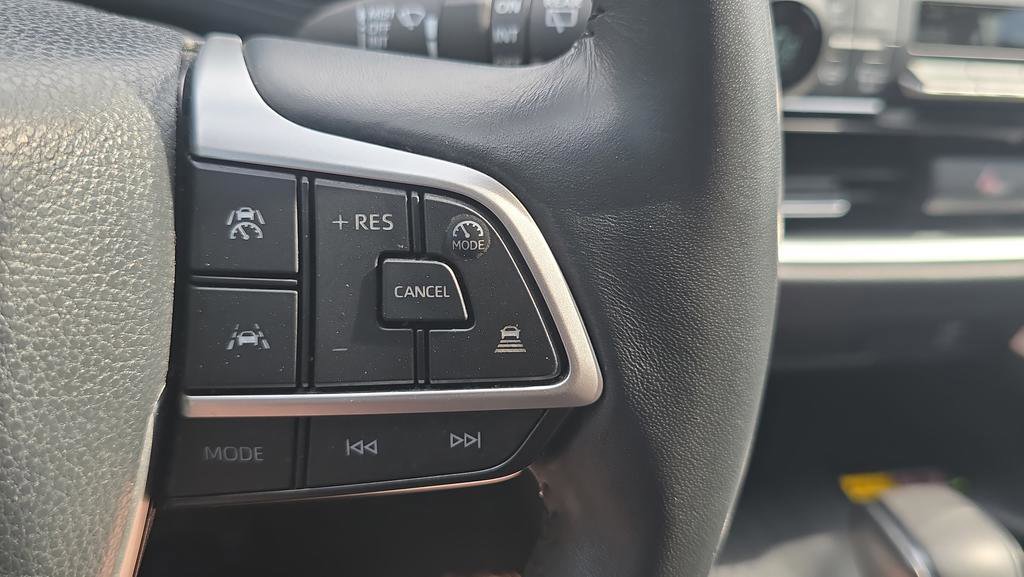 Used 2024 Toyota Grand Highlander XLE image 25