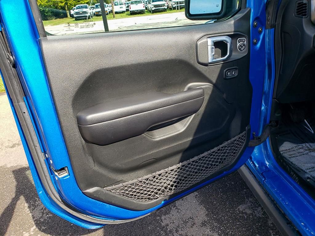 Used 2021 Jeep Wrangler Unlimited Willys image 9